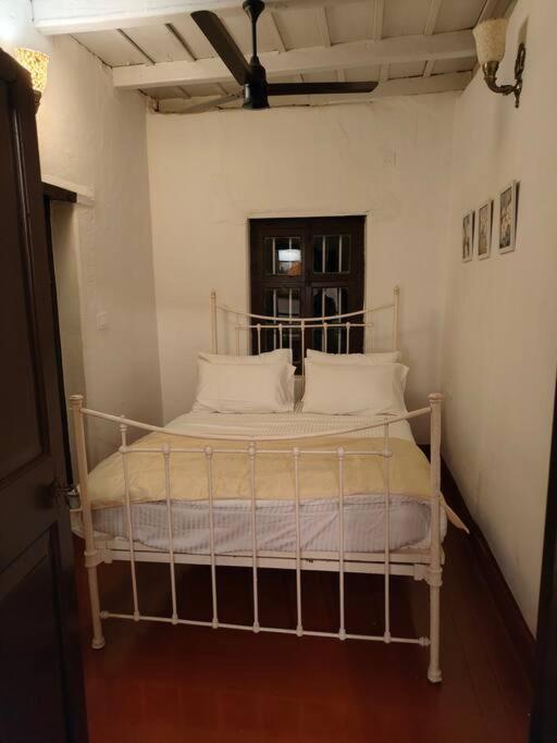 A Quaint Cottage With Rajah'S Seat View. Madikeri Exterior foto