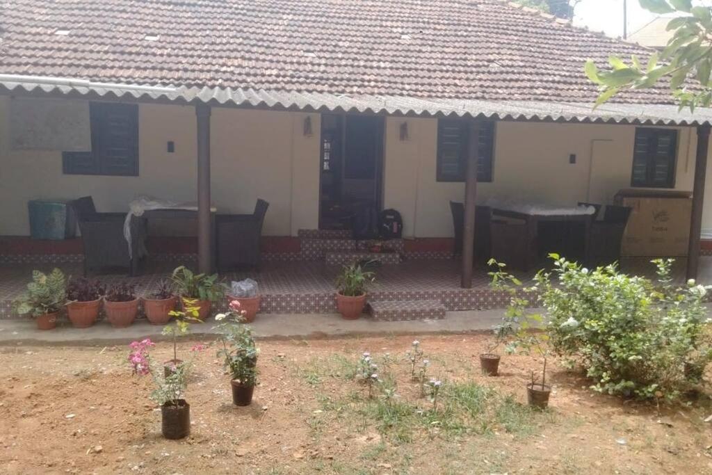 A Quaint Cottage With Rajah'S Seat View. Madikeri Exterior foto